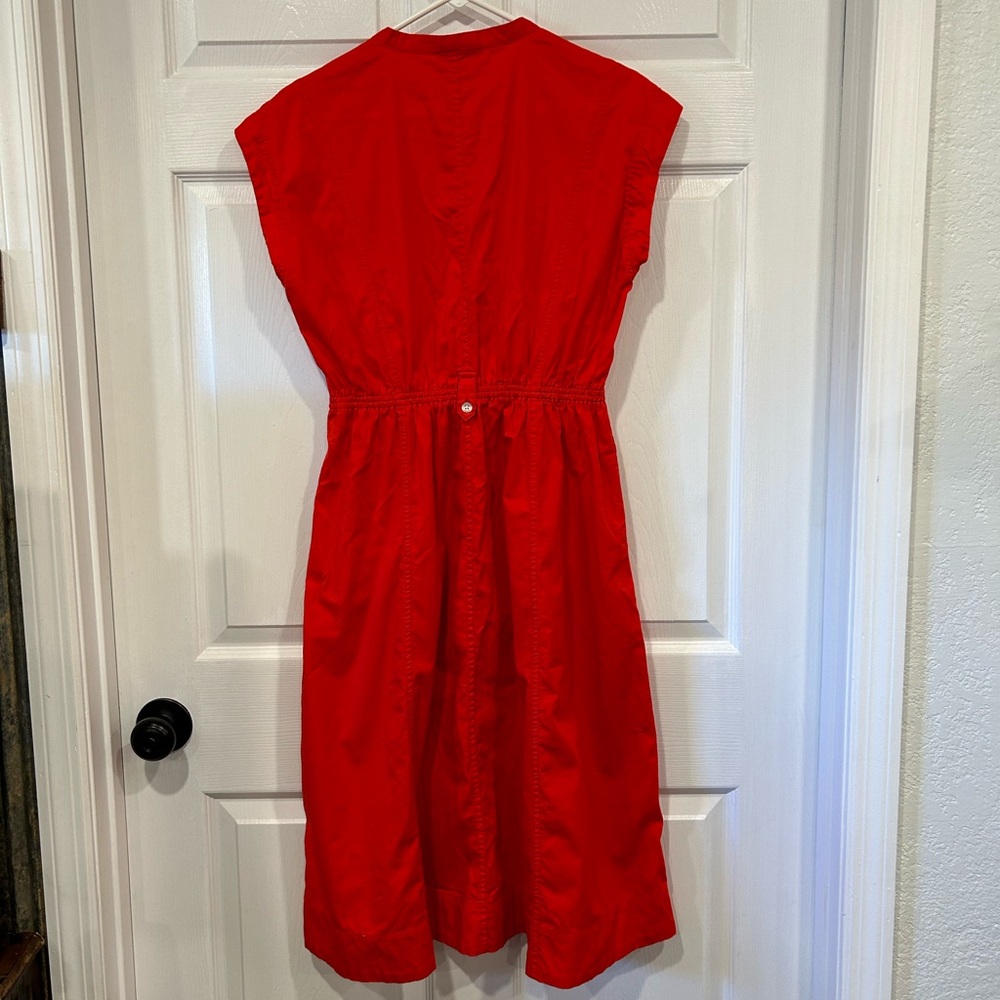 Elegant Button-Down Midi Dress - Picture 4 of 5